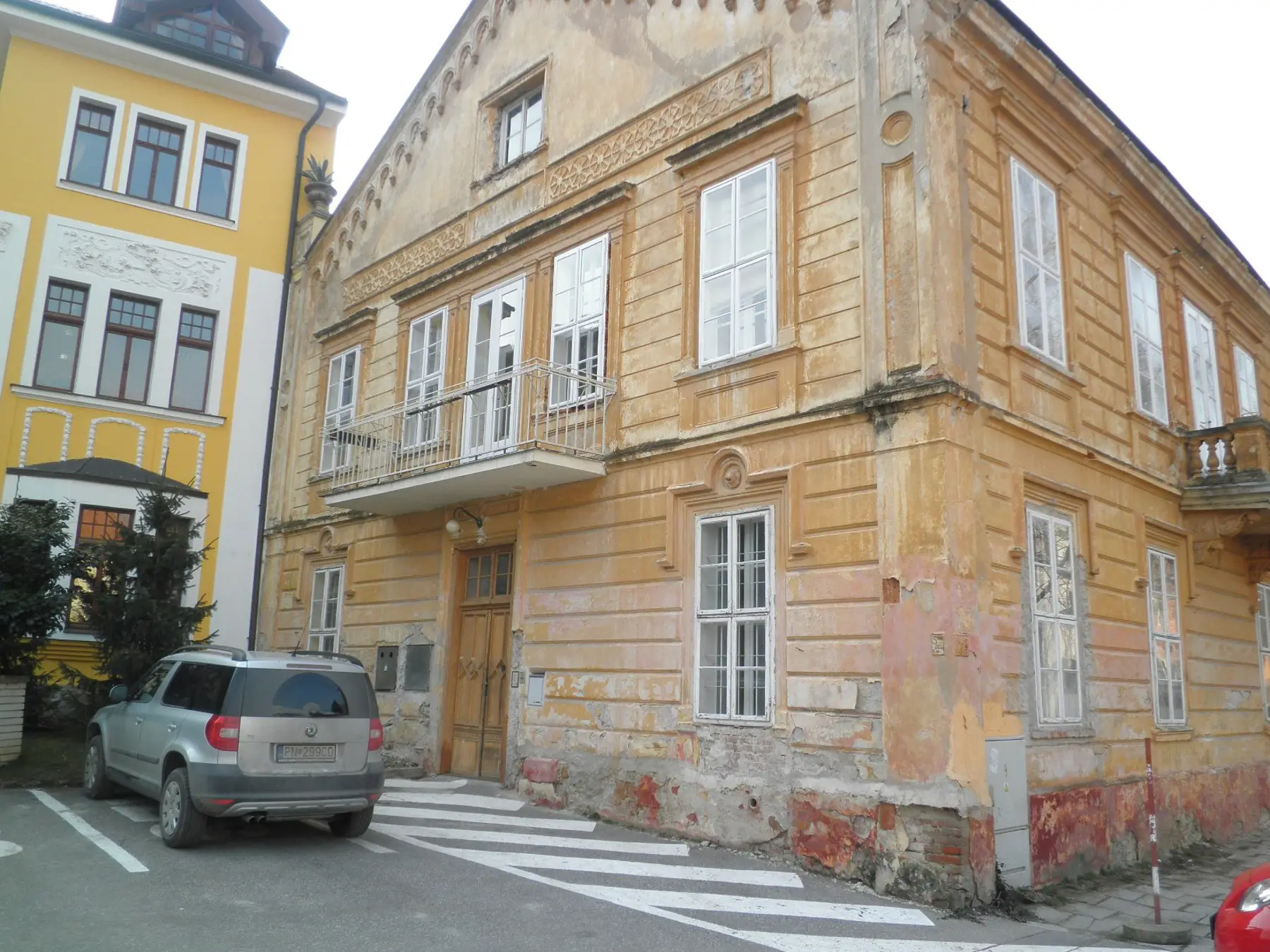 Nárožie vily pred rekonštrukciou